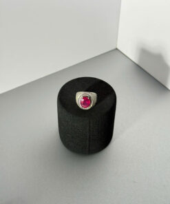 Ruby Unisex – Sức Mạnh Nội Tâm & Đẳng Cấp Cá Tính