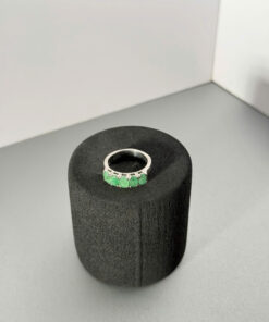 Ngũ Lục Cát Tâm – Nhẫn Emerald Tự Nhiên