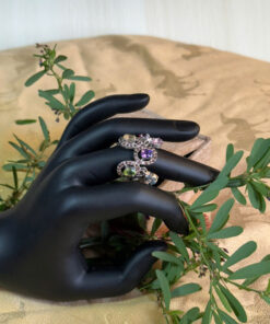 VŨ KHÚC ĐÁ QUÝ TRÊN NỀN BẠC SÁNG