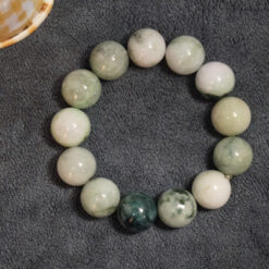 z6717855090205_fa7d9c29a4d68923a01384fb1d70d64b