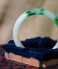 EVTCT-17 💧 THỦY NGỌC VÔ NGÔN !